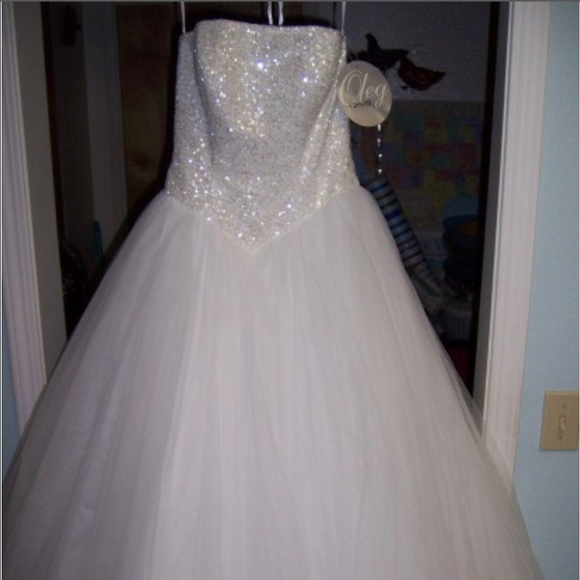 Oleg Cassini “Cinderella” Style Dress - Picture 3 of 6